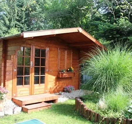 Garten Und Pool Und Gaestehaus Holiday home *