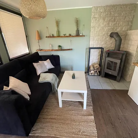 בית נופש Garten Und Pool Und Gaestehaus *