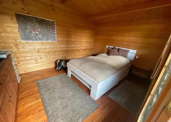 Garten Und Pool Und Gaestehaus بيت للعطل Oderberg