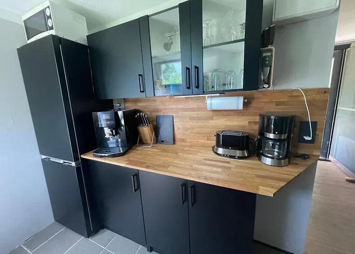 بيت للعطل Garten Und Pool Und Gaestehaus