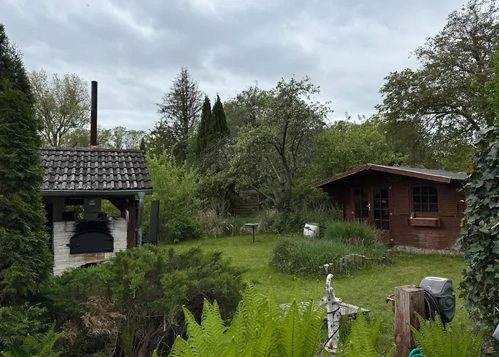 Garten Und Pool Und Gaestehaus بيت للعطل Oderberg