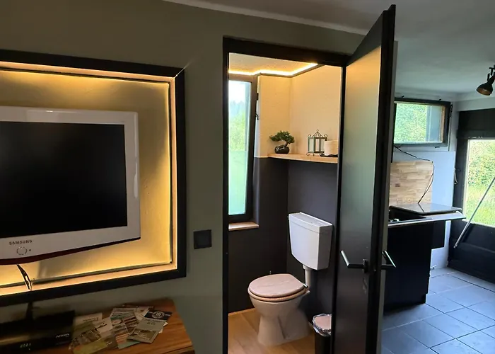 Garten Und Pool Und Gaestehaus Oderberg