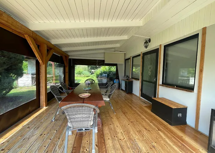 Garten Und Pool Und Gaestehaus Oderberg